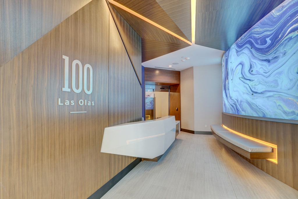 100 Las Olas Entrance